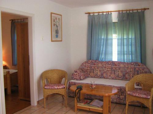F�szek Apartmanh�z
