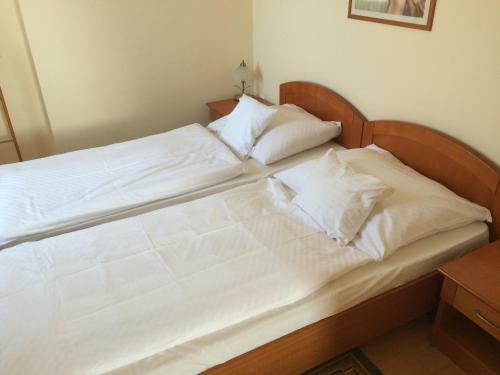 Kar�di Hotel