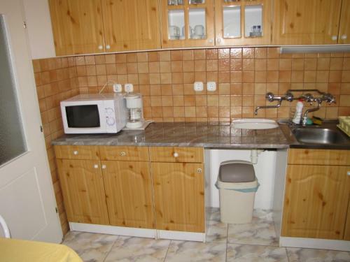 Hostal Dorina Vend�gh�z
