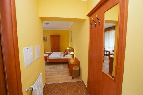 Hotel J�rja