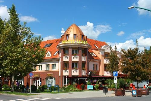 Hotel J�rja