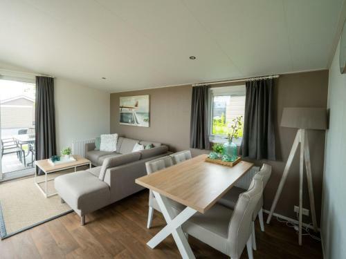 Holiday Home Europacs Resort Markermeer-10