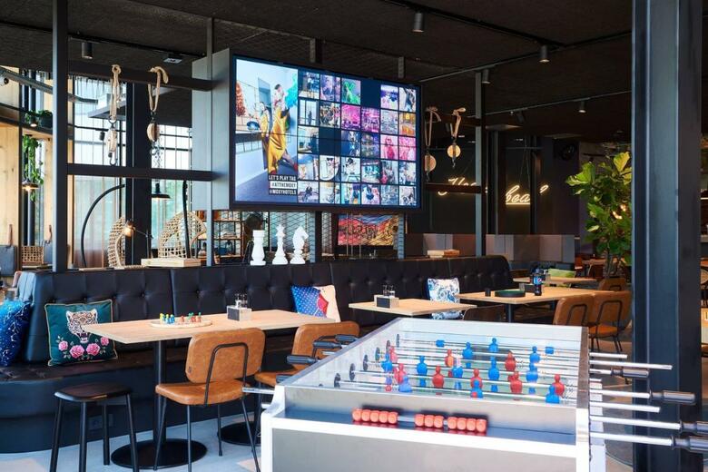 Hotel Moxy Amsterdam Schiphol Airport