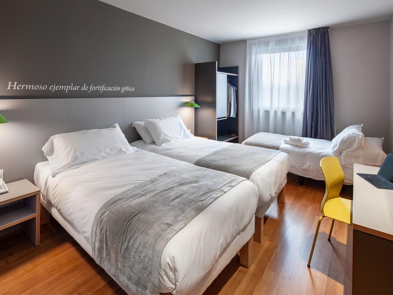 Hotel Ibis Styles Pamplona Noain