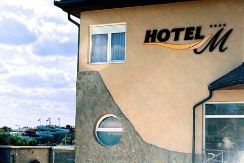 Wellness Hotel-m