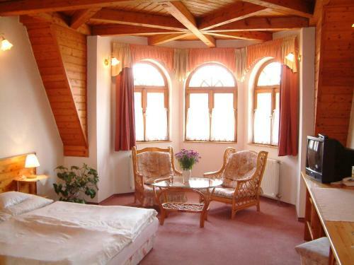 Hajd� Kast�ly Hotel