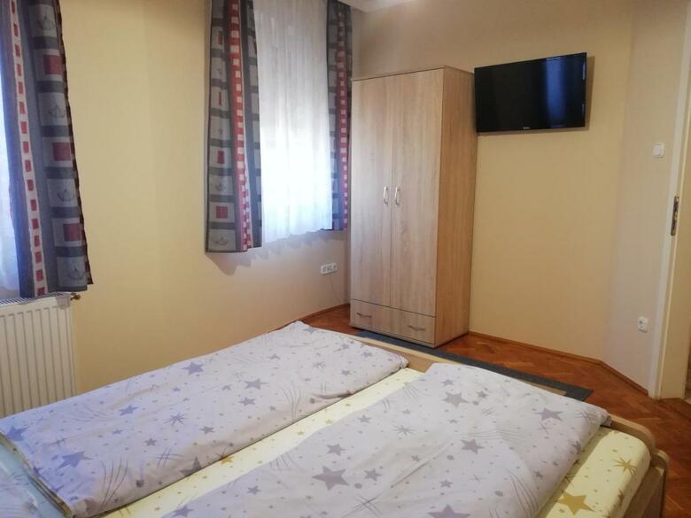 Imola �s Andrea Apartmanh�z