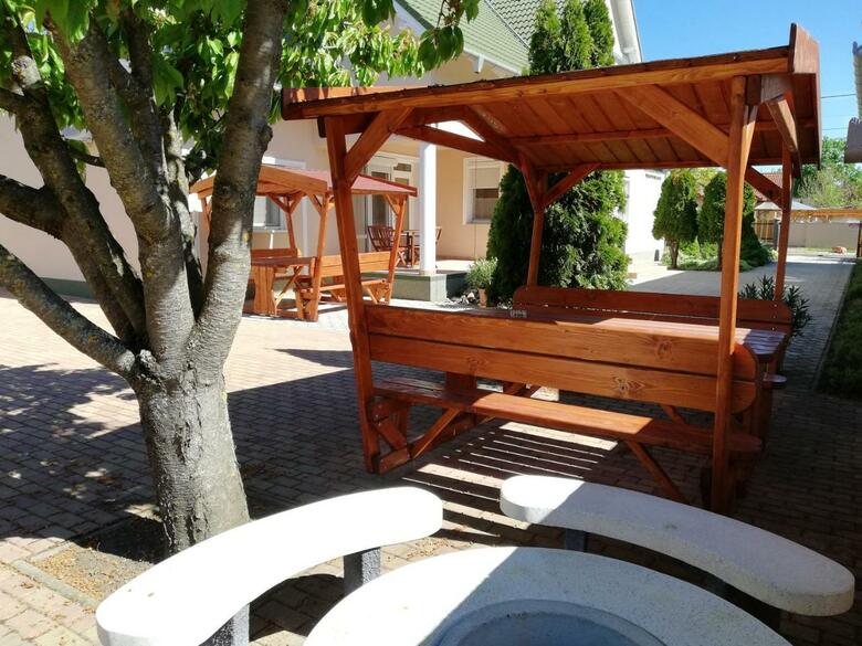 Imola �s Andrea Apartmanh�z