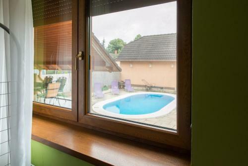 Hostal Krist�f Vend�gh�z