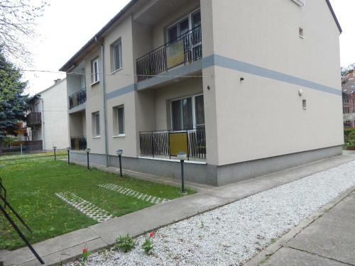 Hostal Hajd� Vend�gh�z