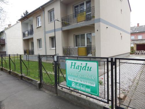 Hostal Hajd� Vend�gh�z