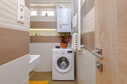 Ill�s Apartman