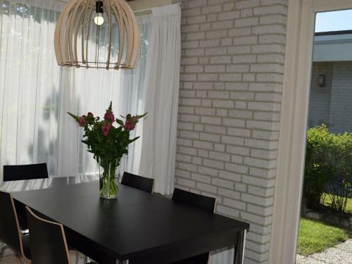 Cozy Holiday Home In Kamperland With Garden