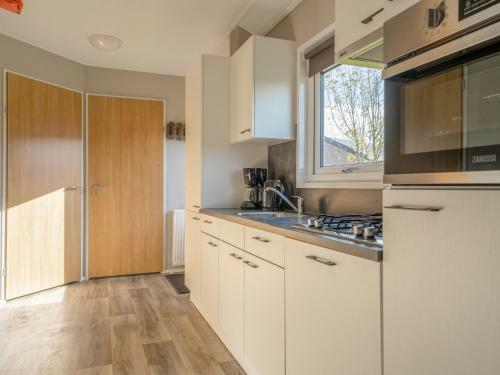 Holiday Home Europarcs Resort Kaatsheuvel-5