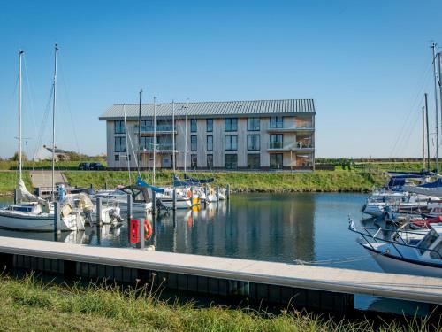 New And Tasteful Apartment With A Panoramic View Over The Marina