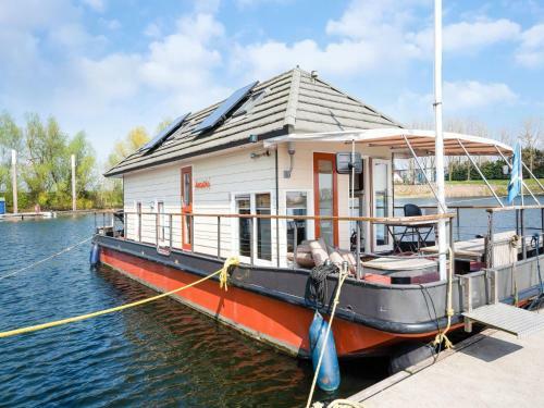 Fantastic Watervilla In Kerkdriel Direct At Lakebeach