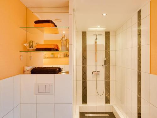 Majestic Bungalow In Meerlo With Garden