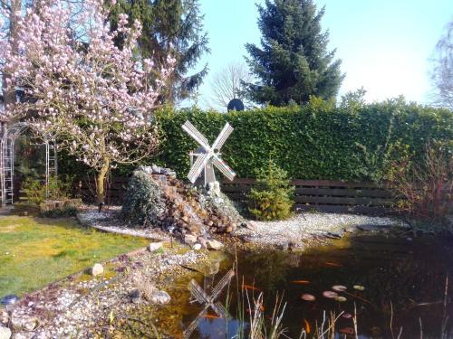 Majestic Bungalow In Meerlo With Garden