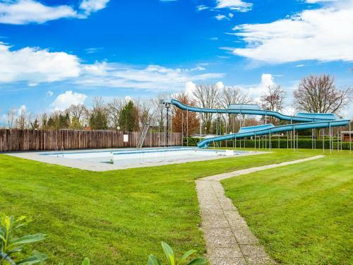 Majestic Bungalow In Meerlo With Garden