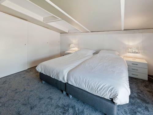 Enticing Holiday Home In Nieuwleusen With Garden