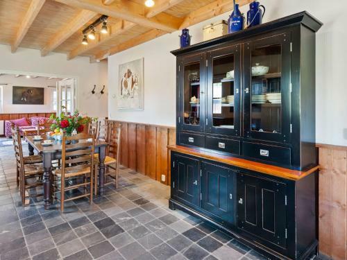 Enticing Holiday Home In Nieuwleusen With Garden