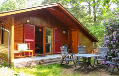 Stunning Home In Neede W/ Wifi And 3 Bedrooms