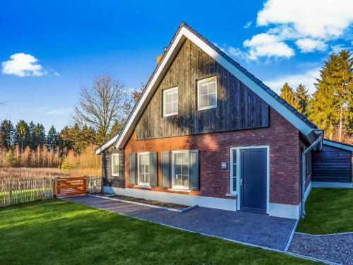 Stunning Holiday Home In Rijssen With Terrace