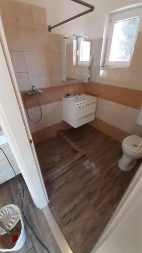 �lom Apartman