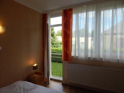 Hostal �gnes Vend�gh�z