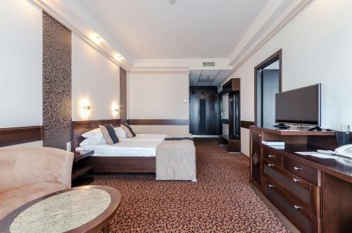 Apollo Thermal Hotel And Apartments