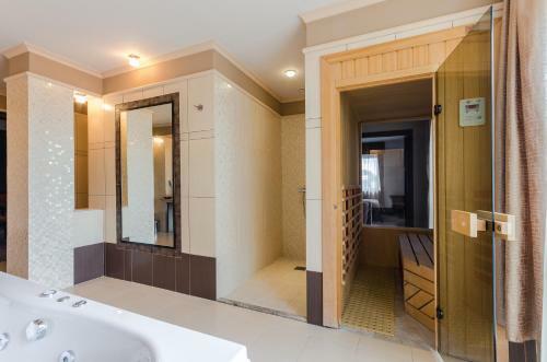 Apollo Thermal Hotel And Apartments