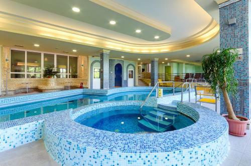 Apollo Thermal Hotel And Apartments