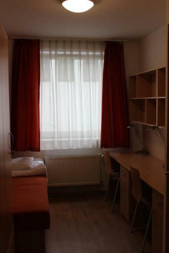 Albergue Famulus Koll�gium