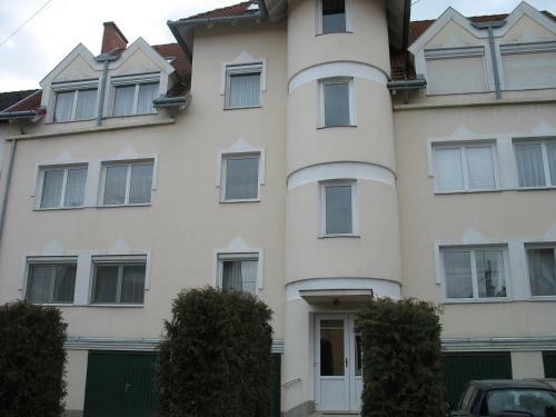 Bomi Apartman