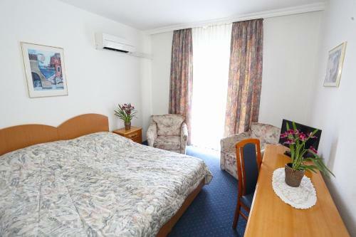 Hotel Wessel�nyi
