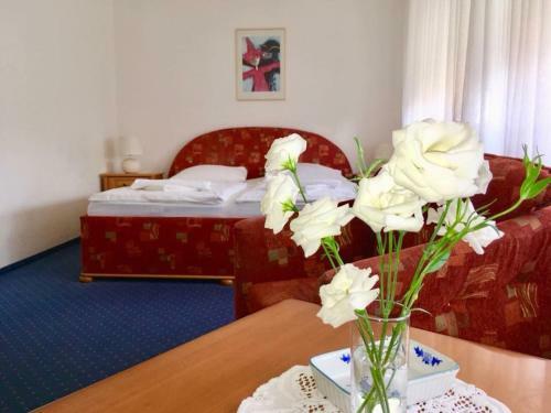 Hotel Wessel�nyi