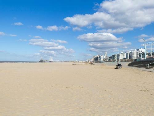 Scenic Apartment In de Haag Near Scheveningen Beach