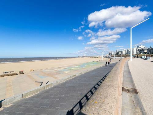 Scenic Apartment In de Haag Near Scheveningen Beach