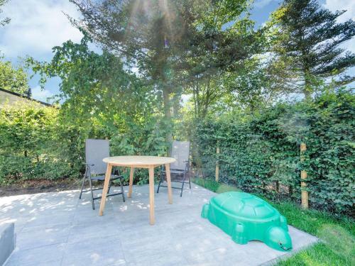 Charming Chalet In Stegeren Near Forest