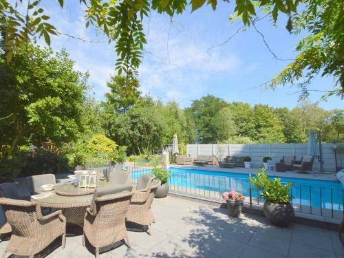 Enchanting Villa With Heated Pool, Jacuzzi And Sauna