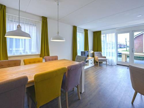 Holiday Home De Meerparel-4
