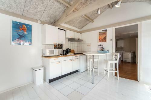 Th�r�se Characteristic Garden Cottage