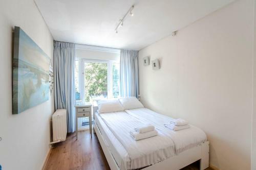 Sea Star Stay With Private Parking!