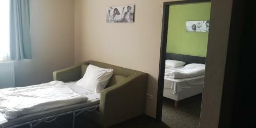Whb Hotel