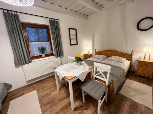 Hostal Cseri Porta
