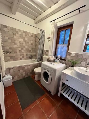 Hostal Cseri Porta