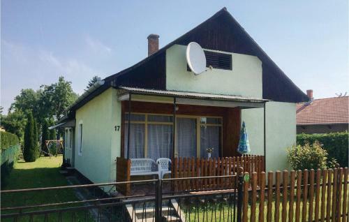 Holiday Home Balatonm�riaf�rd� 45