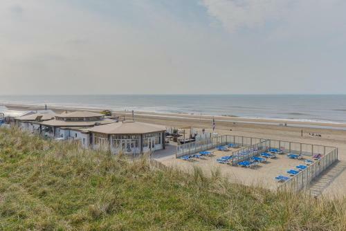 Chalet For 2 At The Beach