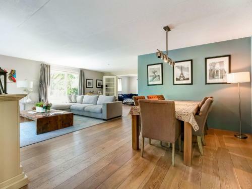 Delux Holiday Home In Zeewolde With Swimming Pool