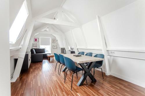 Apartamento Leonidas Grand Suite